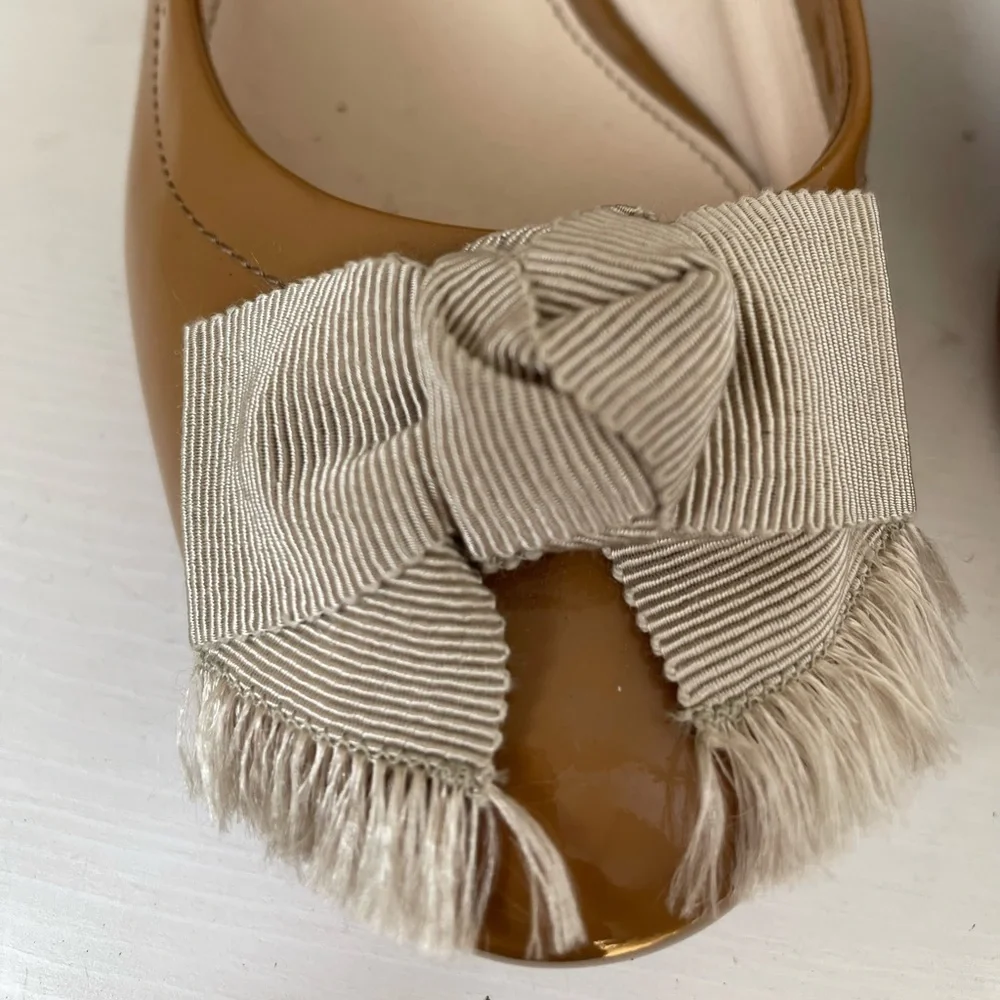 Beautiful Prada Heels Size 38.5 - Picture 2 of 12
